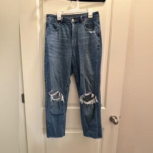 American Eagle distressed high-waisted jeans with stretch
